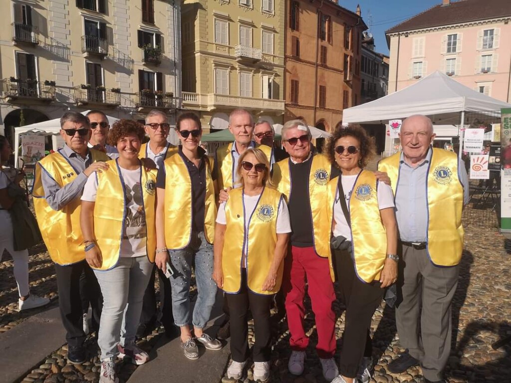 I Lions di Vercelli con Esercito di Cuori ODV